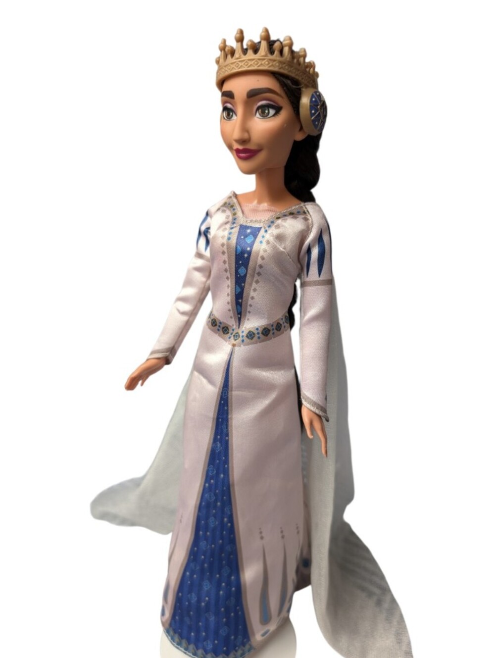 Mattel Disney Wish Queen Amaya of Rosas Fashion Doll